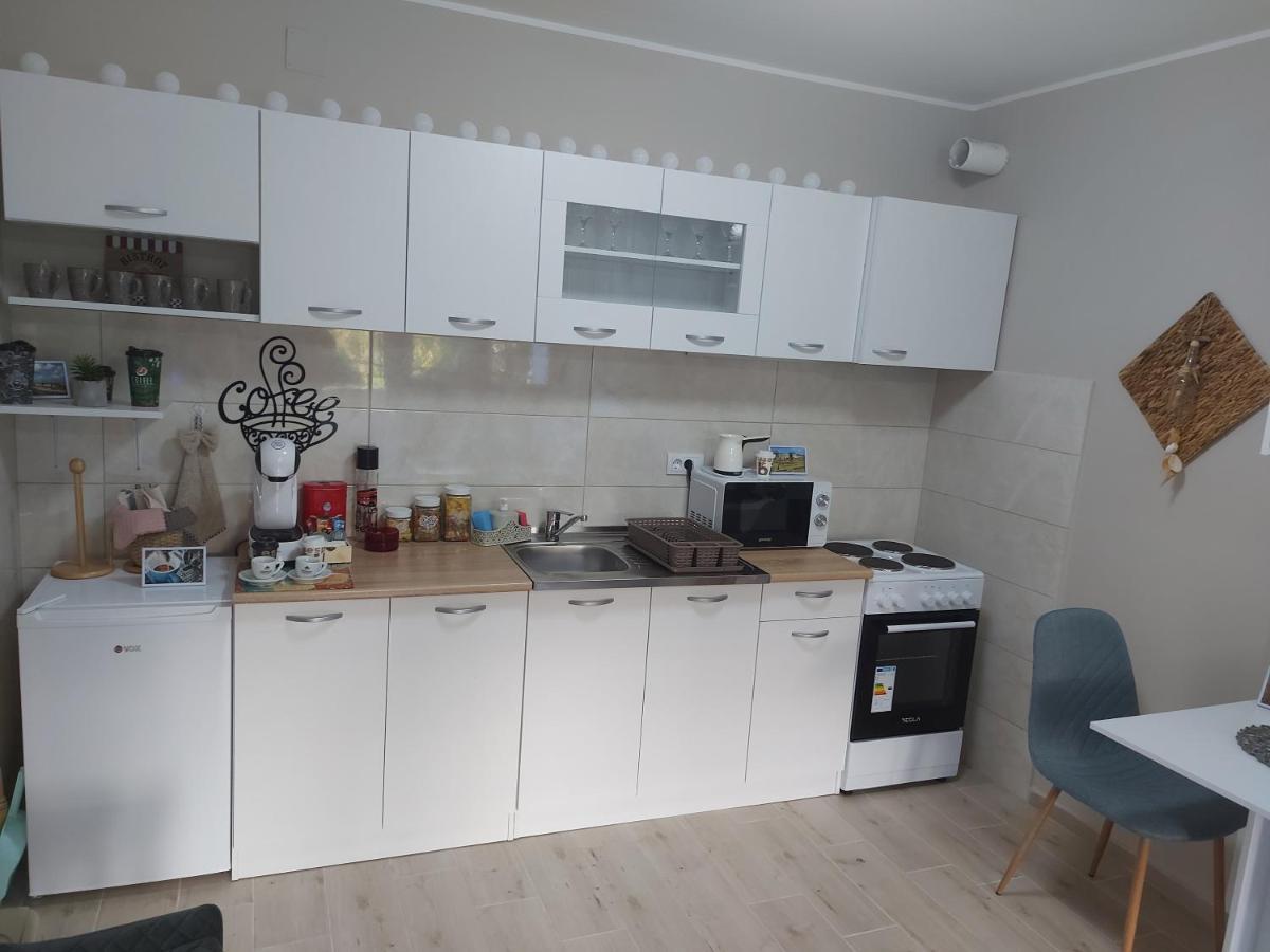 # Espresso 2 Apartman Sa Garazom Sremska Mitrovica Zewnętrze zdjęcie